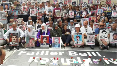 Abdulhamit Gül'den çerçeve yasa için birlik mesajı: Diyarbakır Anneleri, Cumartesi Anneleri, Barış Anneleri kazanacak