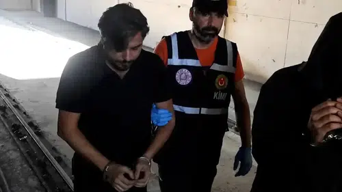 Yurt dışı yasağı bulunan YouTuber Arif Kocabıyık TIR dorsesinde yakalandı