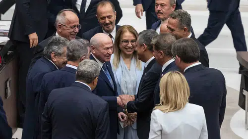 Bahçeli'den Özel'e dikkat çeken milletvekili sorusu