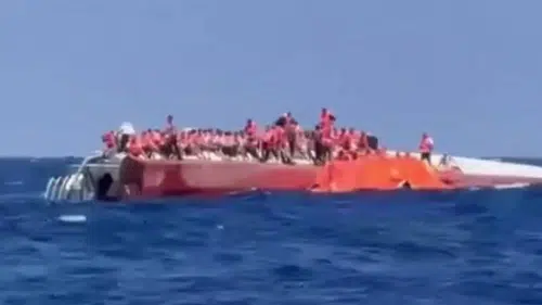 Son dakika... Girne açıklarında 267 kişiyi taşıyan yolcu gemisi battı: Hayatını kaybedenler var