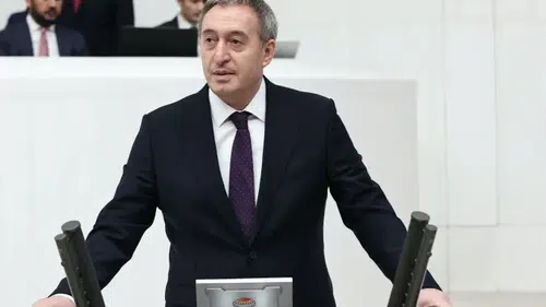 Dem Parti Eş Genel Başkanı Bakırhan, hastanedeki Mehdi Zana'yı ziyaret etti