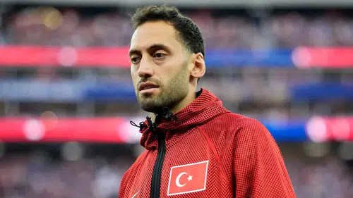 Inter milli yıldız Hakan Çalhanoğlu için transfer kararını verdi