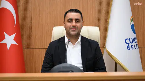 Çukurova Belediye Başkanı Kozay, CHP'den ayrılarak YENİ Parti'ye katıldı