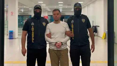 Arjantin'den iade edilen Serkan Kurtuluş İzmir'de tutuklandı