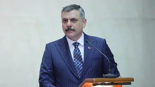 Bakan duyurdu: Okullara 30 bin bahçe görevlisi geliyor