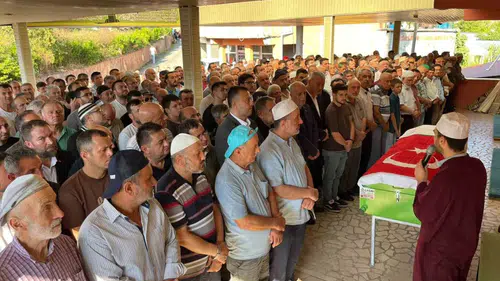 Beypazarı'ndaki maden kazasında hayatını kaybeden işçi toprağa verildi