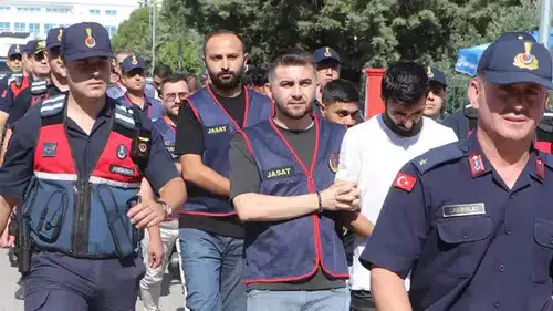 Dolandırıcıların kurye yöntemi deşifre oldu: 4 milyonluk vurgunda sahte iş ilanı detayı
