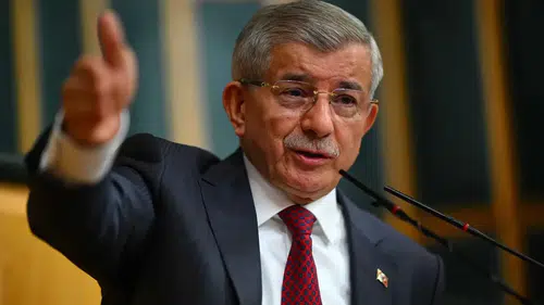 Ahmet Davutoğlu 'şüpheli' sıfatıyla Ankara Adliyesi'nde ifade verecek