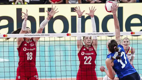 Filenin Sultanları Avrupa Voleybol Şampiyonası'nda çeyrek finale yükseldi