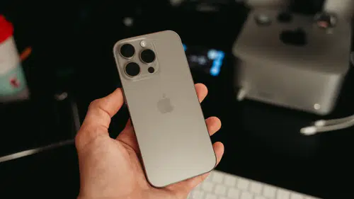 Akıllı telefonlarda yeni zam dalgası yolda: "İmkanı olan ertelemesin"
