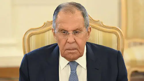 Rusya Dışişleri Bakanı Lavrov: S-400'lerin başka ülkeye transferi mümkün