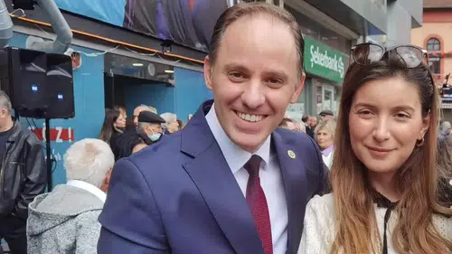 Yeni Partili Deniz Yavuzyılmaz'ın eşine yağma ve dolandırıcılık soruşturması açıldı