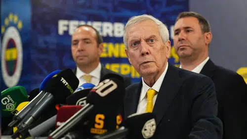Fenerbahçe yönetimi Beşiktaş mağlubiyeti sonrası toplandı