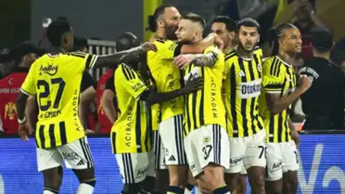 Fenerbahçe, Trendyol Süper Lig'de Eyüpsor'u Ağırlıyor
