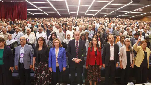 Dem Parti'de Bakırhan ve Hatimoğulları oy birliğiyle yeniden eş genel başkan seçildi