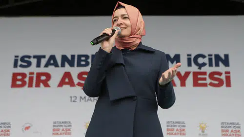 Taha Hüseyin Karagöz: Fatma Betül Sayan Kaya 60 özel kalem müdürü değiştirdi