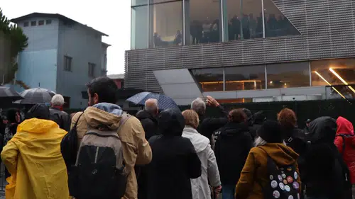 Halk TV yayını durduruldu, çalışanlar YouTube üzerinden haber akışını sürdürüyor