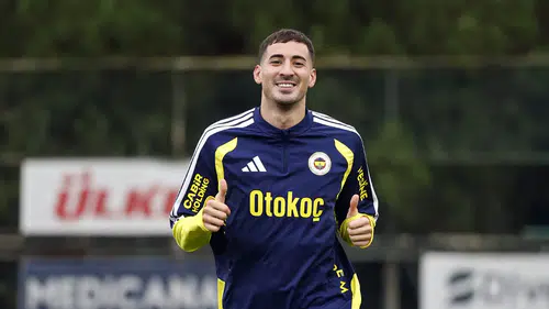 Fenerbahçe'de Mert Müldür bireysel çalışmalara başladı