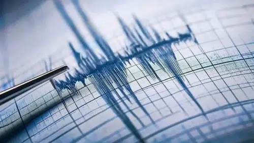 Adana Saimbeyli'de 4,8 büyüklüğünde deprem çevre illerde hissedildi