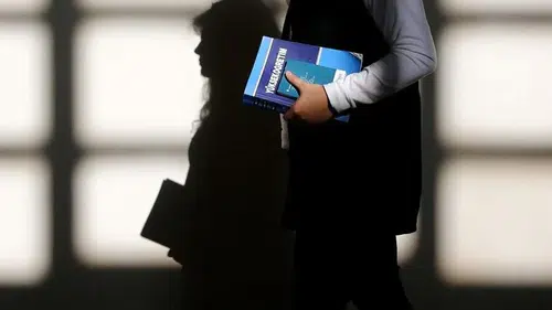Vakıflar Genel Müdürlüğü yükseköğrenim burs başvuruları başladı