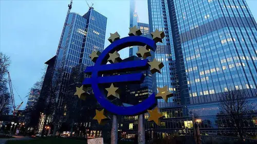 Avrupa Merkez Bankası faizleri sabit tuttu, mevduat faizi yüzde 2,50