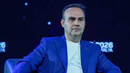 Kacır: Türkiye 2027'de Ay'a gidecek, Somali'de uzay limanı kuruyor