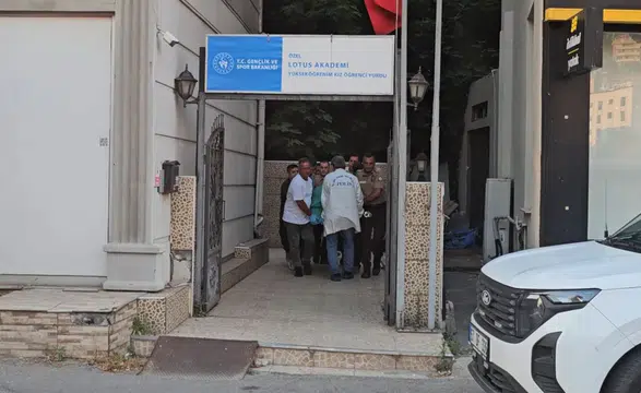 İzmirli üniversite öğrencisi Tuğçe; yurt odasında ölü bulundu