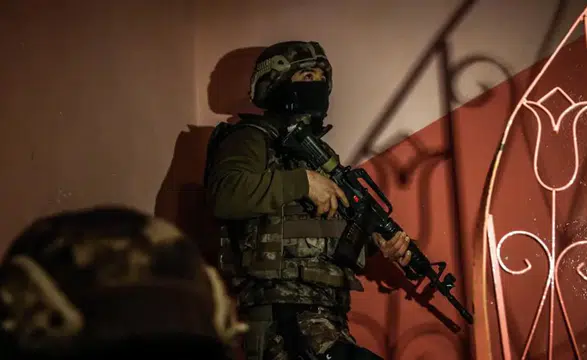 FETÖ'ye 81 ilde operasyon: 968 gözaltı kararı