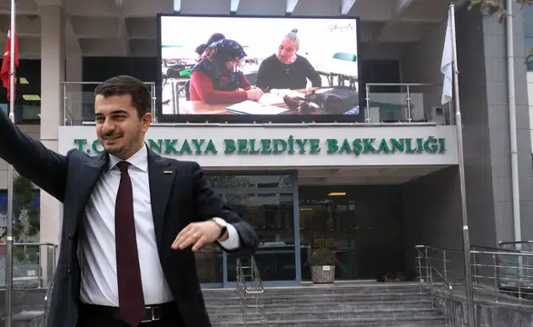 Çankaya Belediye Başkanı Hüseyin Can Güner dahil 24 kişi tutuklandı