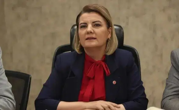 İzmit Belediye Başkanı Fatma Kaplan Hürriyet tutuklandı