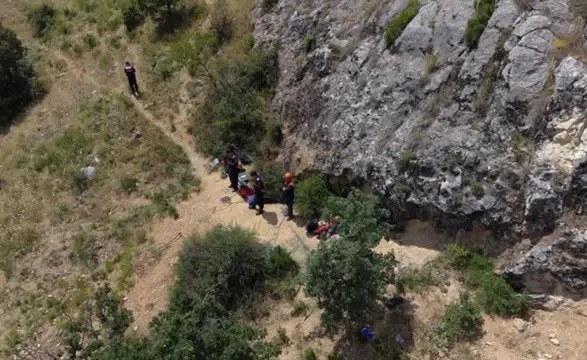 Çorum’da define için girilen mağarada kayıp ihbarı sonrası arama metan gazı engeline takıldı