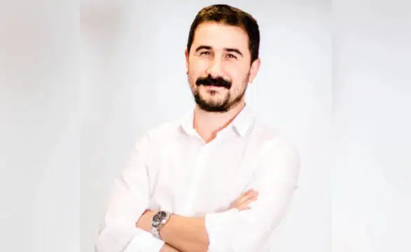 Gazeteci Kayhan Ayhan, savcılığa çıkarılmadan tutuklama talebiyle sevk edildi!