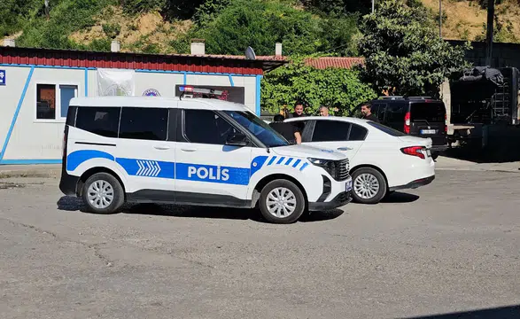 Belediye halinde kanlı kavga: 500 bin lira alacak iddiasıyla zabıtayı vurdu