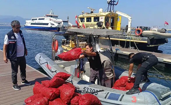 Yasa Dışı Kara Midye Avcılığına Geçit Yok