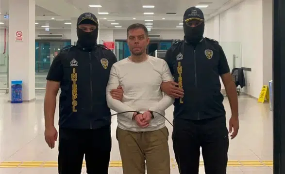Arjantin'den iade edilen Serkan Kurtuluş İzmir'de tutuklandı