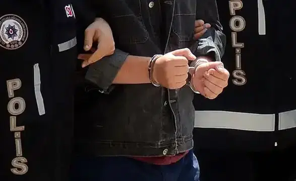 İzmir'de oğlunu tüfekle vurarak öldüren baba tutuklandı