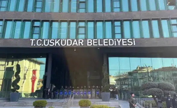 Üsküdar Belediyesi soruşturmasında 3 şüpheli tutuklama talebiyle hakimliğe sevk edildi