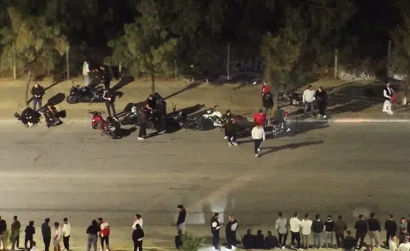 İzmir'de drift baskını: 67 ceza, 17 araç trafikten men edildi