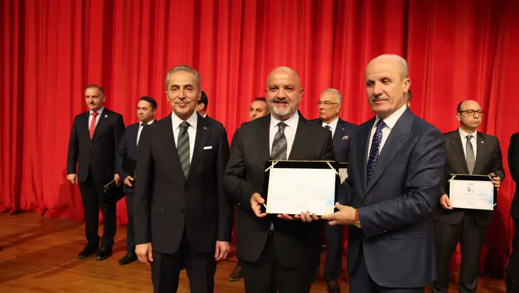 YÖK'Ten Yakın Doğu Üniversitesi’ne “Spor Dostu Kampüs” ödülü
