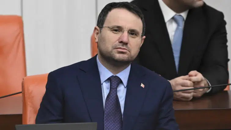 Bakan Akın Gürlek'in eşine eylem planı CİMER ihbarıyla deşifre oldu: 2 kişi tutuklandı