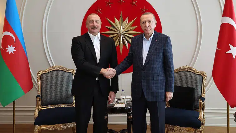 Erdoğan ve Aliyev telefonla görüştü