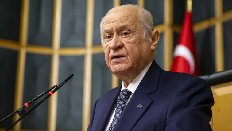 Bahçeli'den gençlere Fransa örneğiyle sokak eylemi uyarısı
