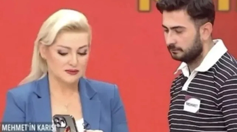 Zahide Yetiş canlı yayında cinsel içerikli video açtı! Tepkiler çığ gibi büyüdü
