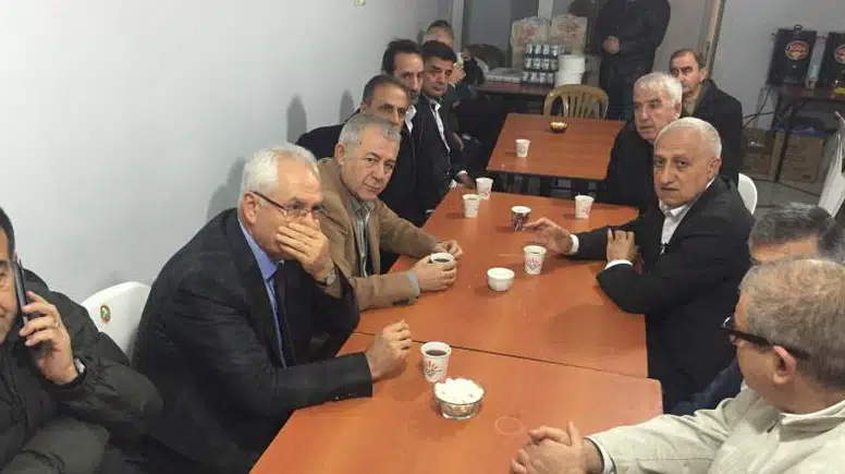CHP’LİLER GEYLANİ İÇİN YASTA