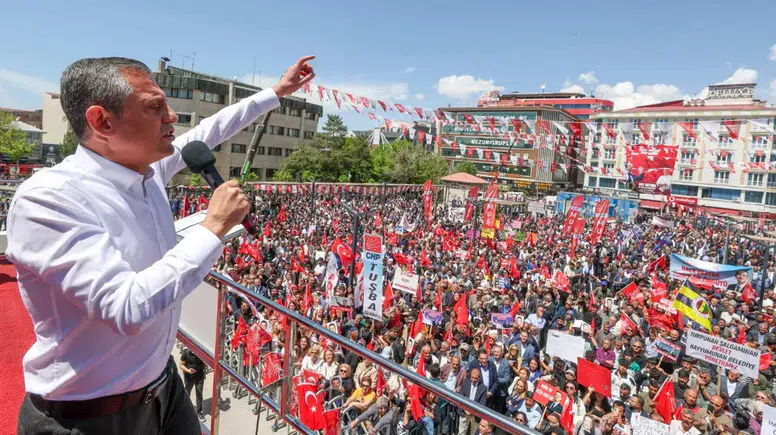 Özgür Özel'den valiliğin kararına rest!