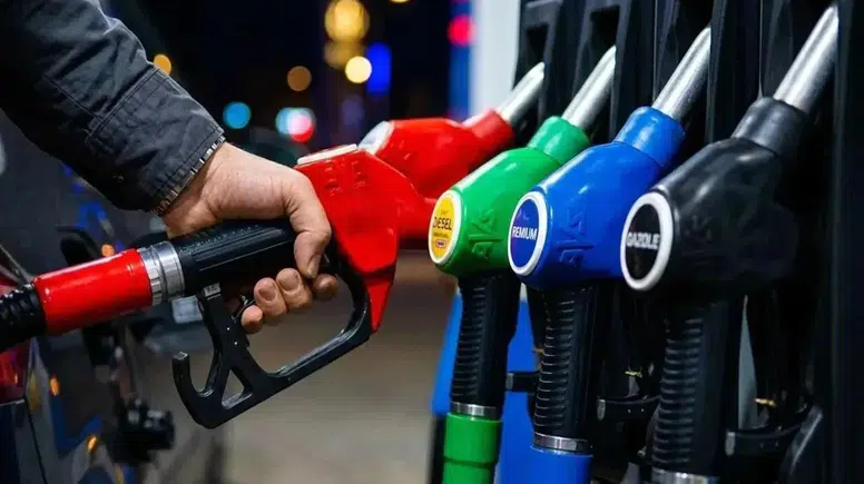 Akaryakıtta tabelalar değişti: Motorine indirim geldi