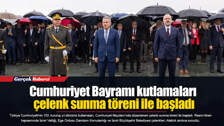 Cumhuriyet Bayramı kutlamaları çelenk sunma töreni ile başladı