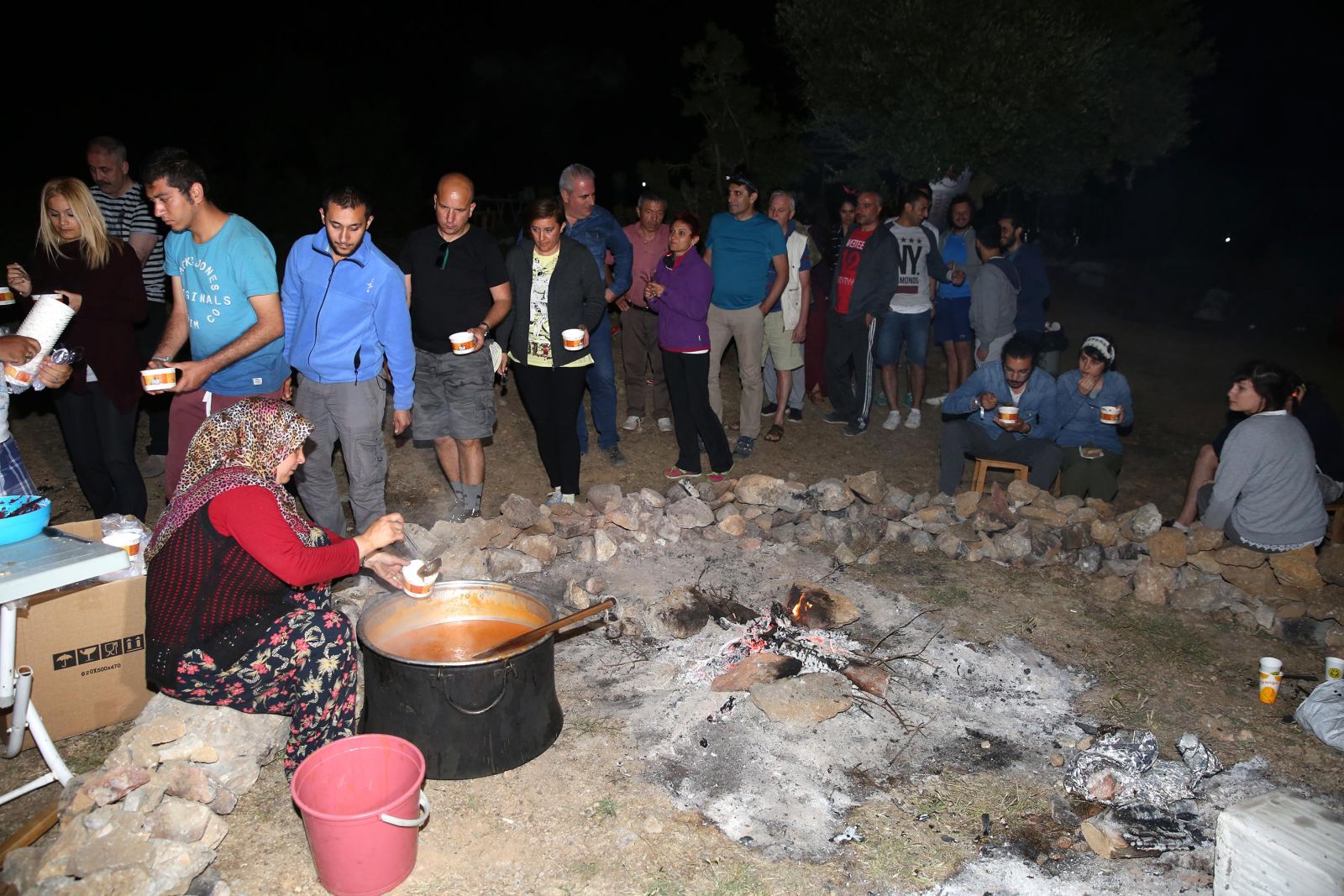 TEKNOLOJİDEN UZAK ANI YAŞADILAR