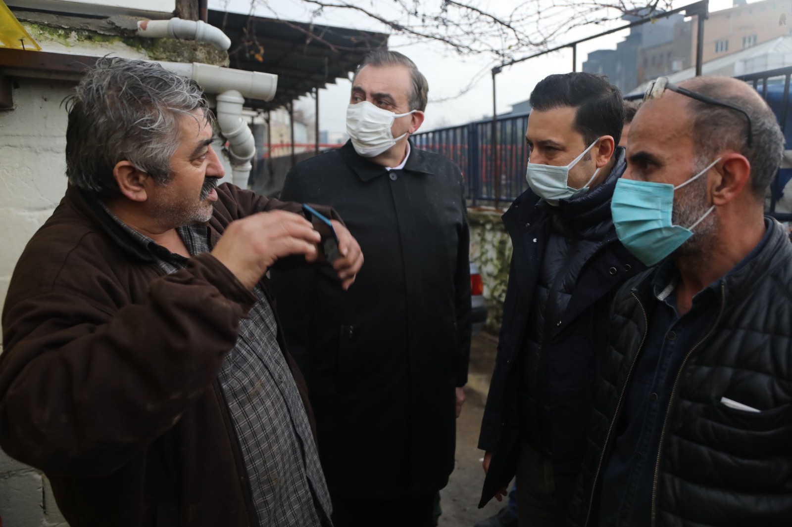 Ak Parti’den sel mağdurlarına ziyaret