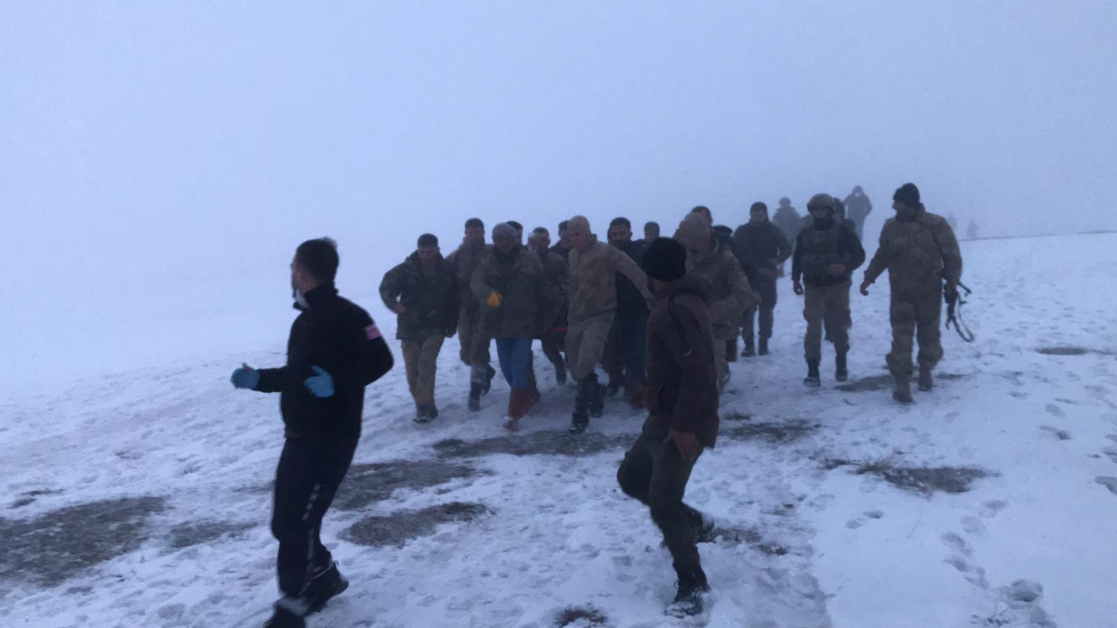 Bitlis'te askeri helikopter düştü: 11 şehit, 2 yaralı!